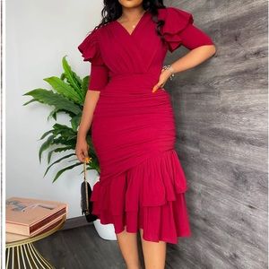 Gorgeous red dress, very sexy!